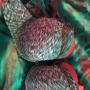 Violas secret bras size 38D